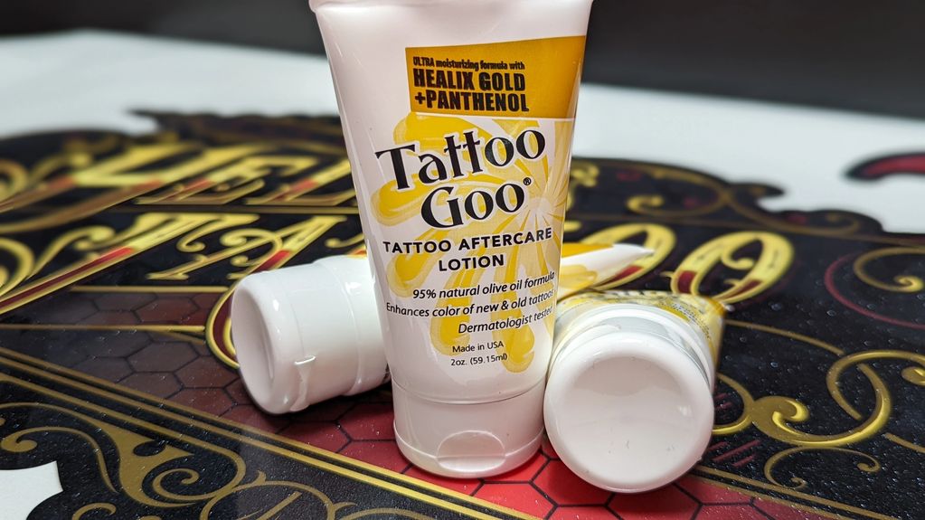 Tattoo Lotion with Healix Gold + Panthenol - Tattoo Goo