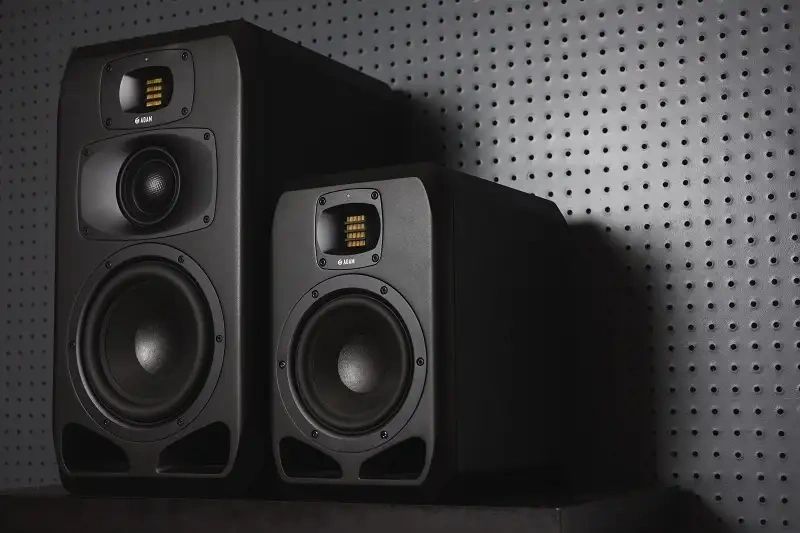 6 Best Studio Monitors For Producers With NO BUDGET! (2023)