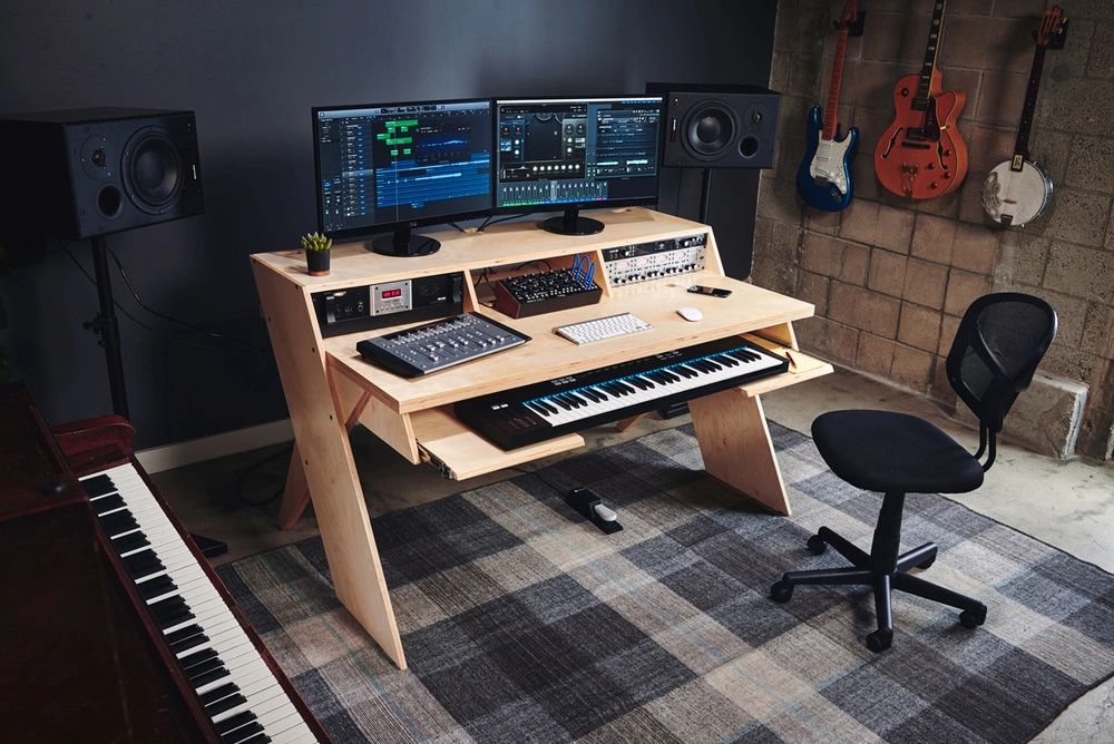 5 Best Studio Desks For Pro Home Studio (2023)