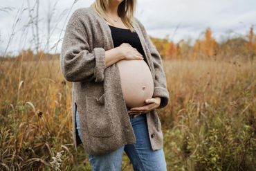 bare belly maternity photo