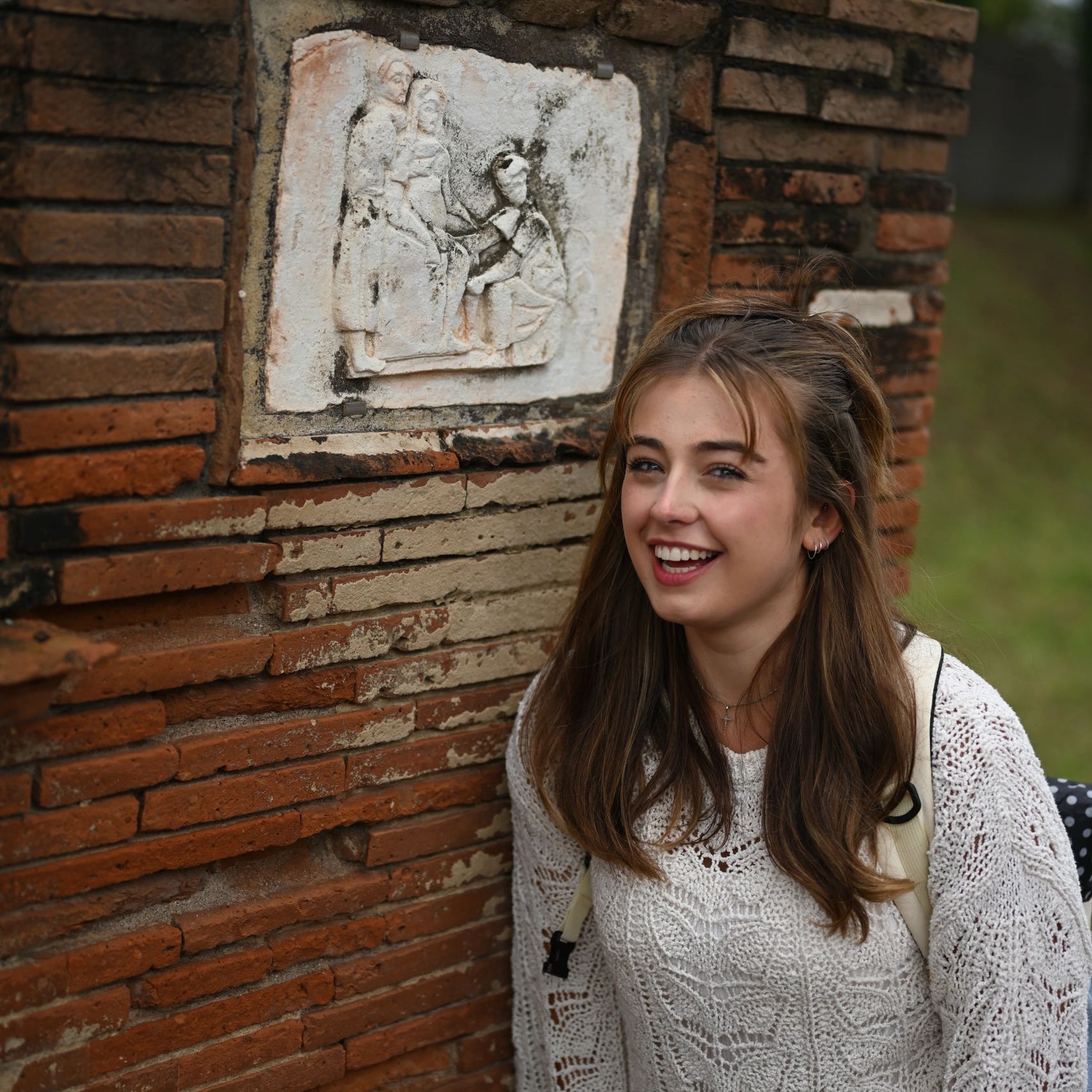 The midwife relief on tomb 20 at Isola Sacra.