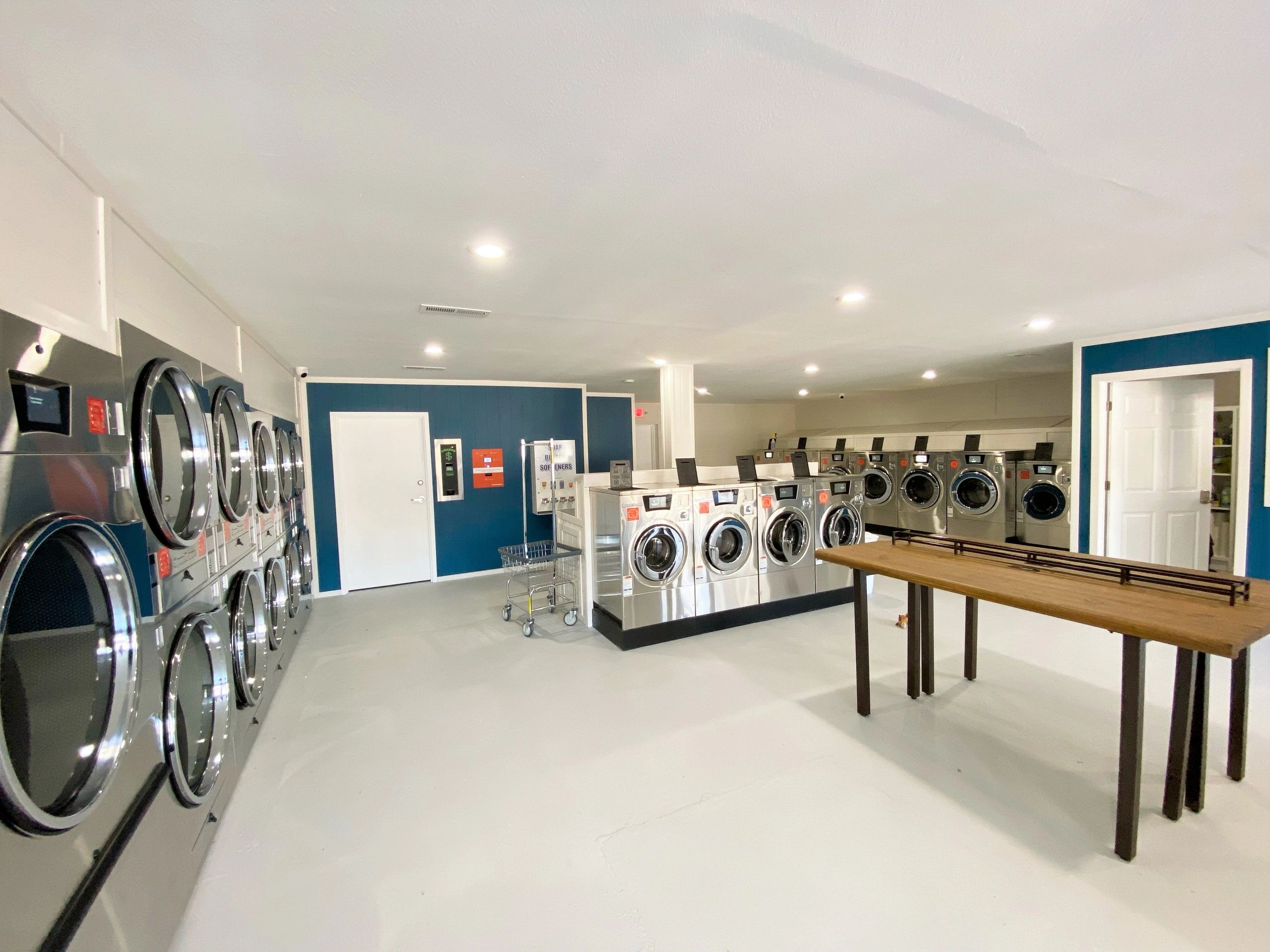 Spinners Laundromat Coin Laundry Ozark, Missouri