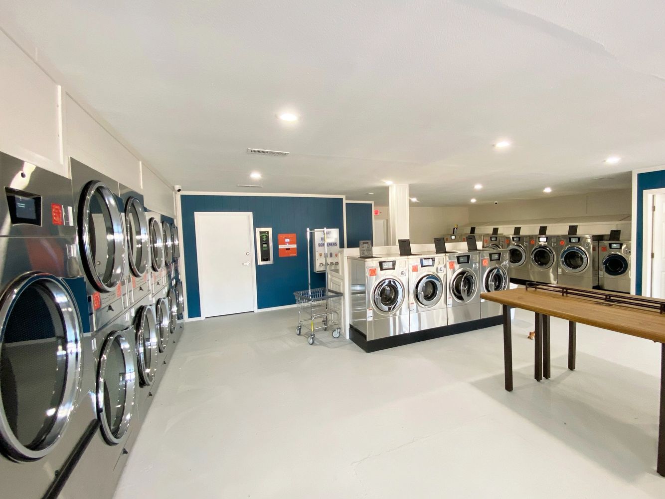 Spinners Laundromat Coin Laundry Ozark, Missouri