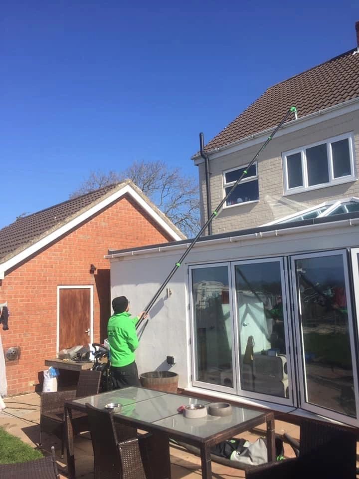 professional-gutter-cleaning-services-in-hull