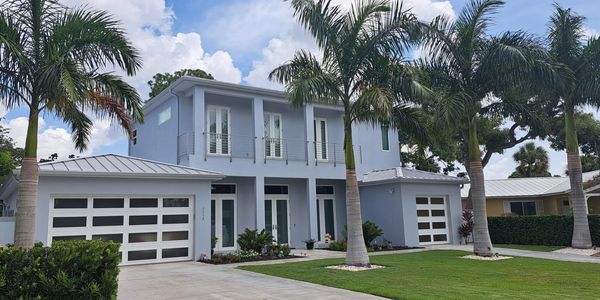 Exterior painting. Sarasota. Residential & Commercial.