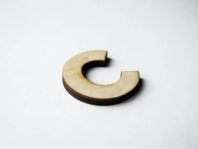 The letter C.