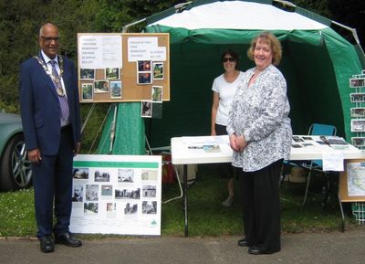 The Mayor of Sutton visits the Oaks in 2019