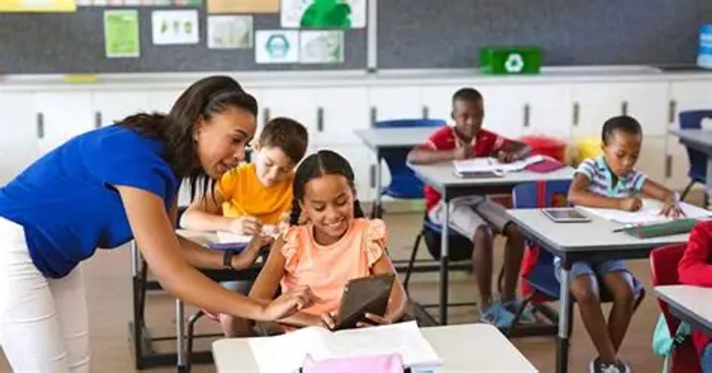 SENCO working with SEN  children