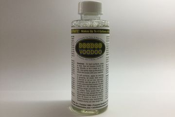 This 1 ounce bottle of Doodoo Voodoo SUPER Concentrate yields between a quart and a gallon!