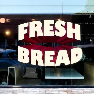 SIGN PAINTER
SIGN PAINTING
LOS ANGELES
hand painted
window painting
lodge bread
Beverly Hills
LA