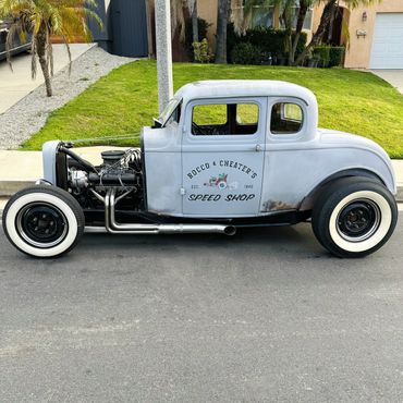 los angeles sign painter
truck lettering vehicle
hand painted hot rod
car lettering
speed shop