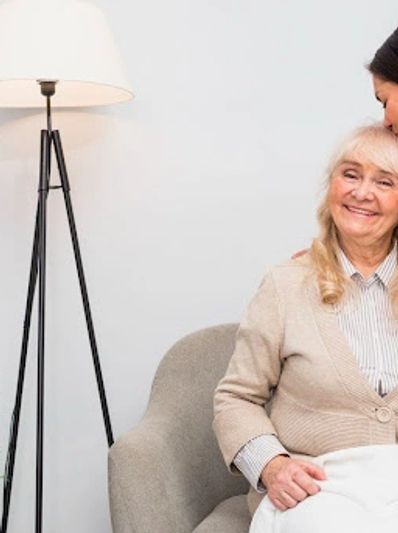 Are you looking for Senior Home Care Assistance in AZ — Real Care for Real People
