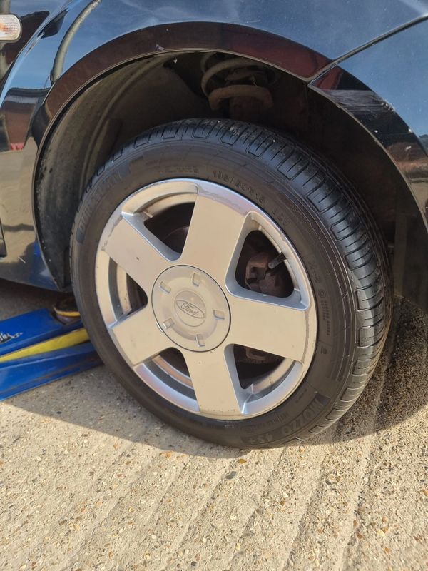 Mobile tyres 