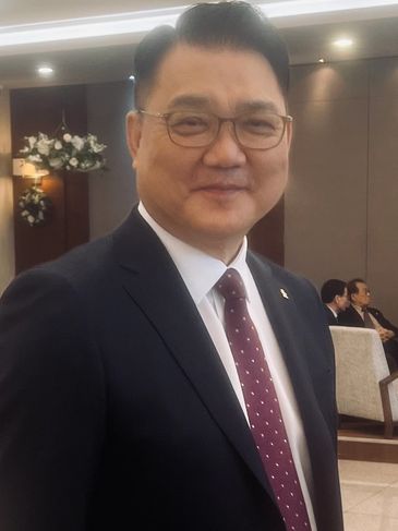 President of GTA in Korea 
Grandmaster Pyeong Kim