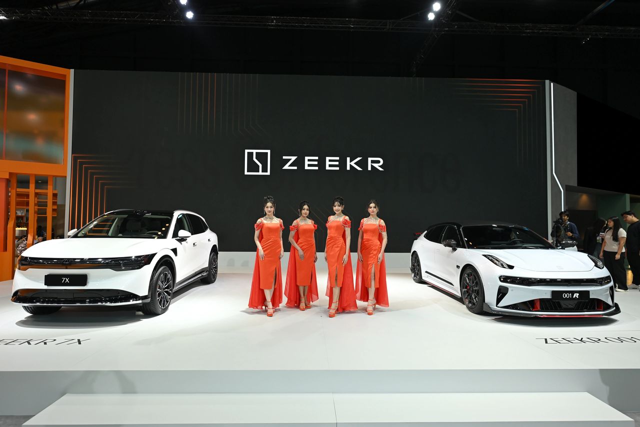 https://img1.wsimg.com/isteam/ip/e446863c-0f35-437c-afdb-b12ba8cf7544/15%20ZEEKR%20at%20Motor%20Expo%202024.JPG/:/rs=w:1280