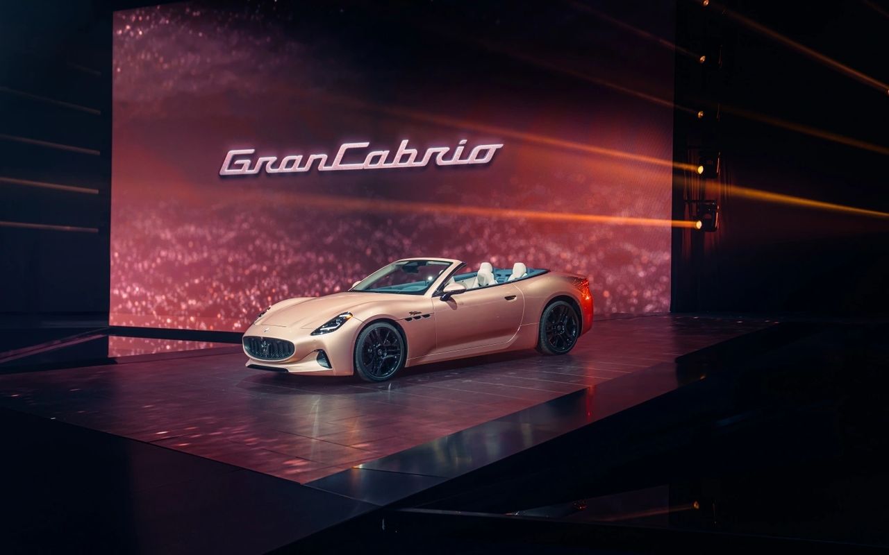 https://img1.wsimg.com/isteam/ip/e446863c-0f35-437c-afdb-b12ba8cf7544/Maserati%20GranCabrio%20Folgore%20(3).jpg/:/rs=w:1280