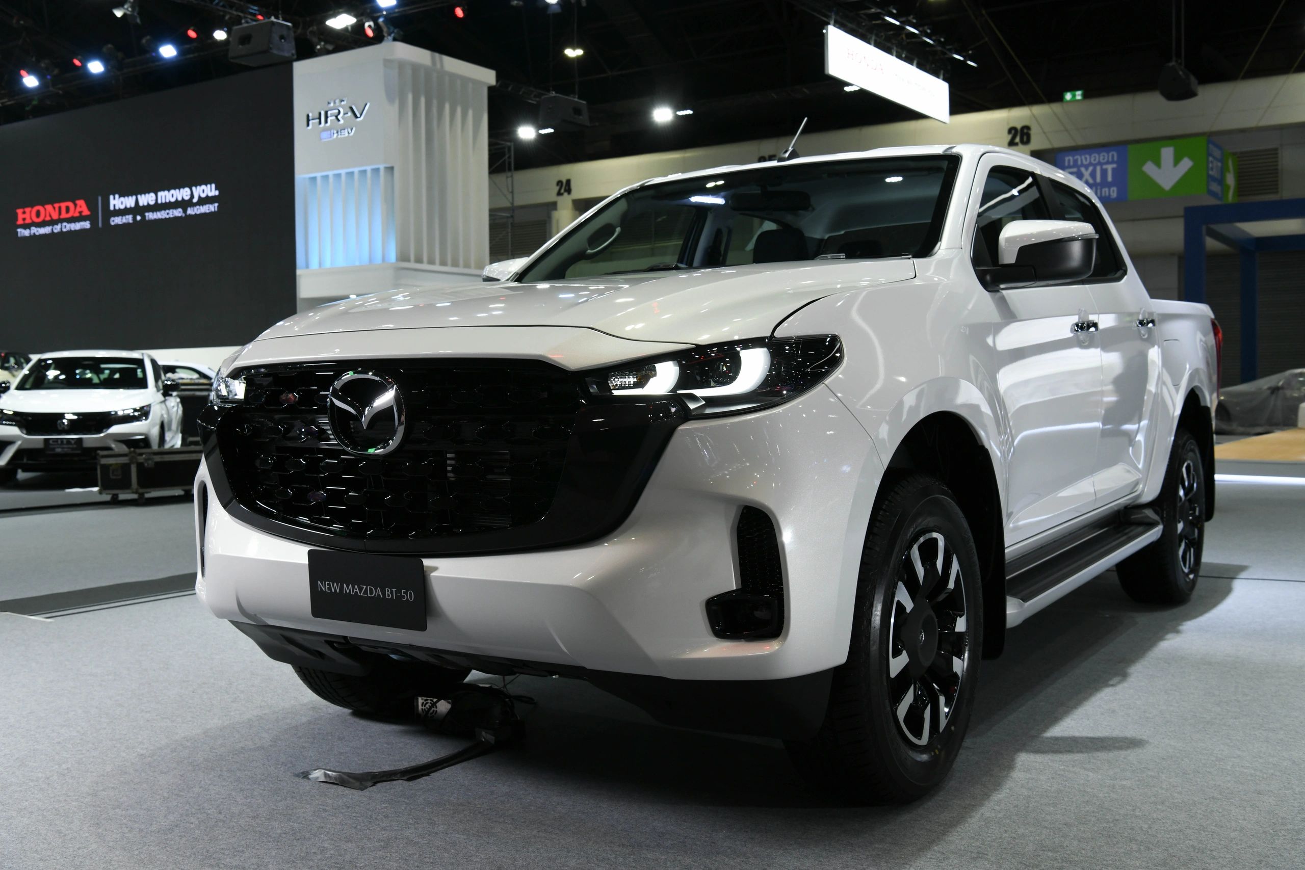 https://img1.wsimg.com/isteam/ip/e446863c-0f35-437c-afdb-b12ba8cf7544/mazda%20BT-50-4032.jpg