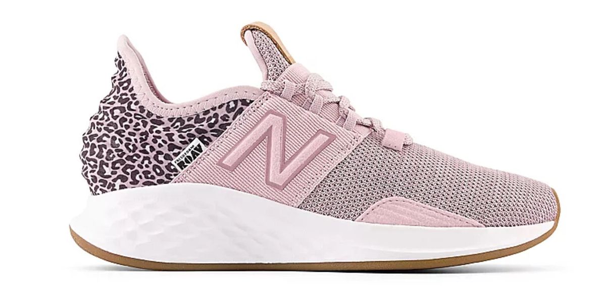 New Balance Women's Fresh Foam ROAV Running Shoe, Pink Leopard