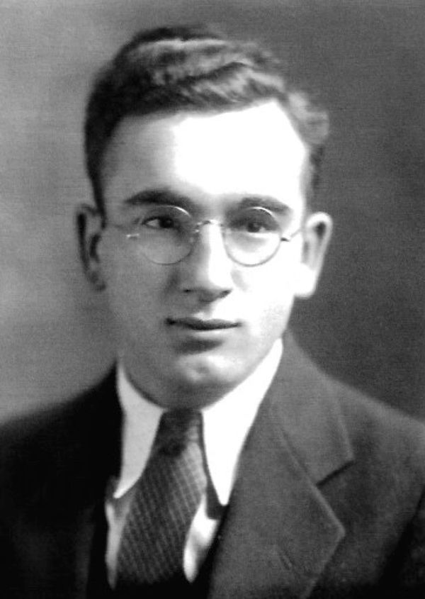 Earl John Kanis, Withrow HS, Class of 1934