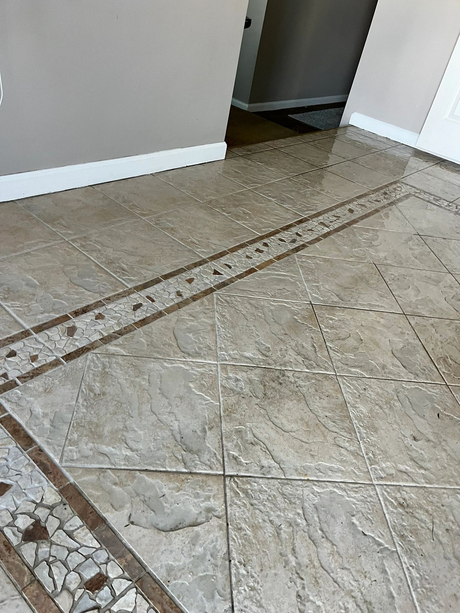 Tile and grout cleaning results — Bethlehem PA entryway