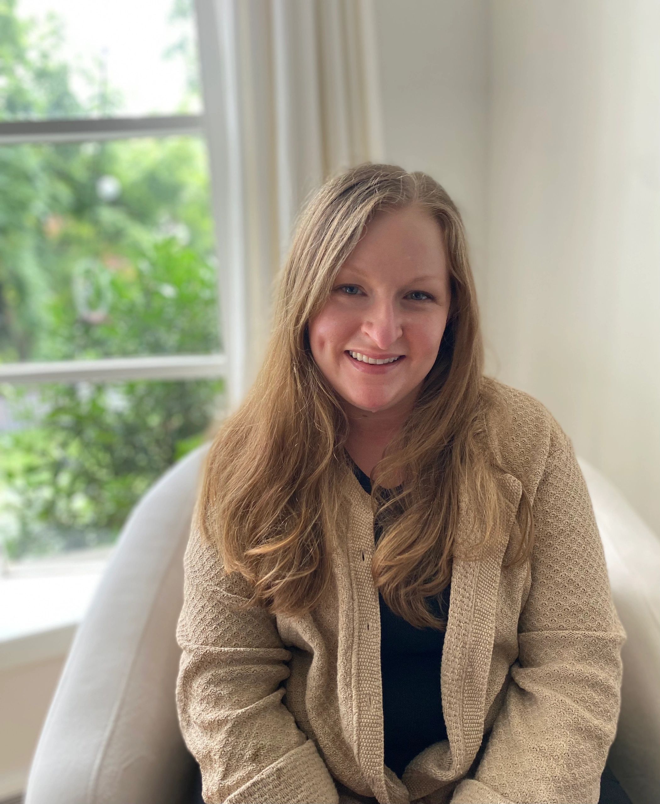 Stella Kimbrough, LCSW, a Complex trauma specialist and EMDR and DBT therapist in Bala Cynwyd, PA