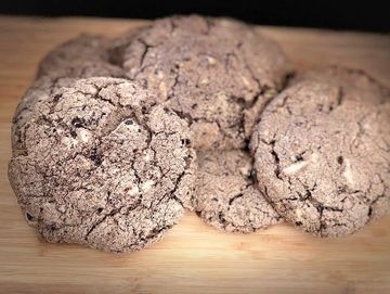 Cookies and Cream ft. Hershey's 