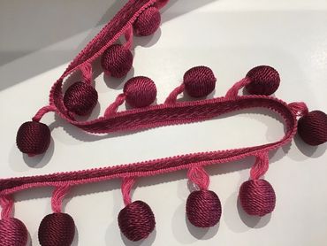 Pink bobble fringe trimming Samuel & Son Dahlia Fushia ball 