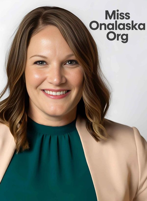 Bridget Thomas, Real Estate Agent, Onalaska, La Crosse, Miss Onalaska Org, sponsorship