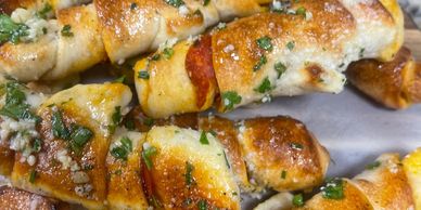 Garlic knots, garlic rolls, hot chewy bread