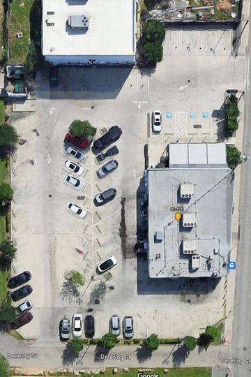 THE HOUSTON DISTRICT PARKING 