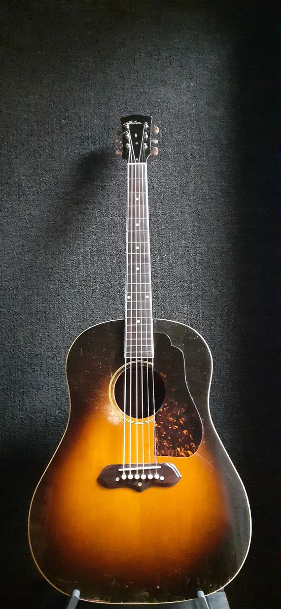 1941 Gibson J55