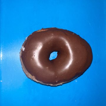 Chocolate Frosted – Smooth chocolate frosting over a soft glazed yeast donut.
