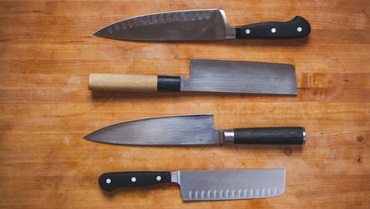 Sharp Kitchen knifes, culinary knife sharpening, knife sharpening service, chef knives, dull knives
