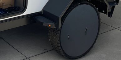 Image of superb tire shield on teardrop trailer