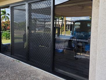 Garage door enclosure 