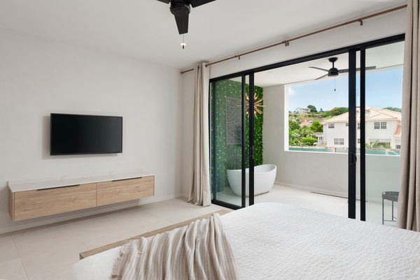2nd Floor Master Bedroom with Smart TV