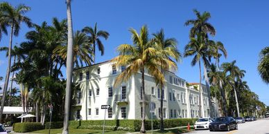 List of Palm Beach hotels, Brazilian Court Hotel