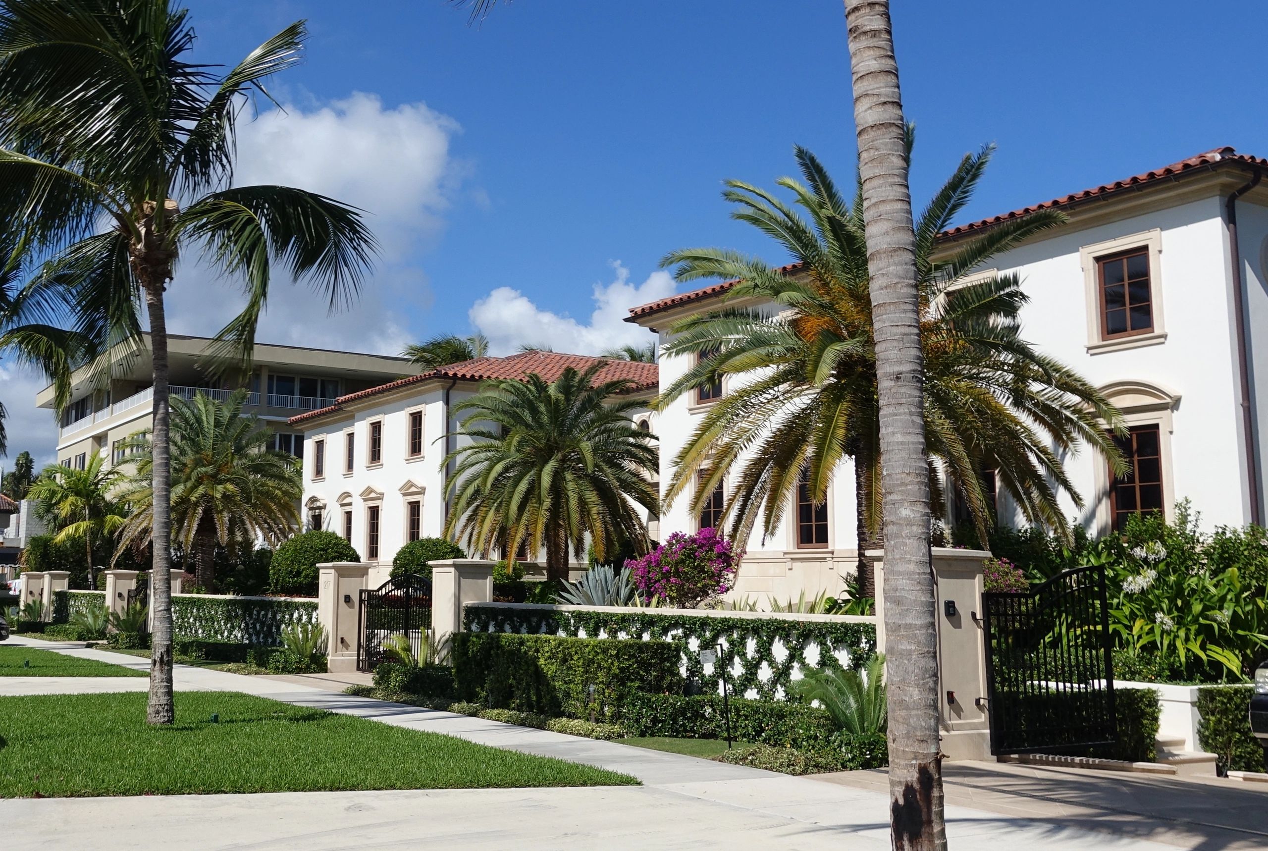 Curated visual reference: Gallery Detail: Palm Beach Townhomes The Perfect Balance Of Space And Convenience