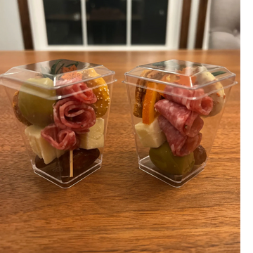 Mini charcuterie cups