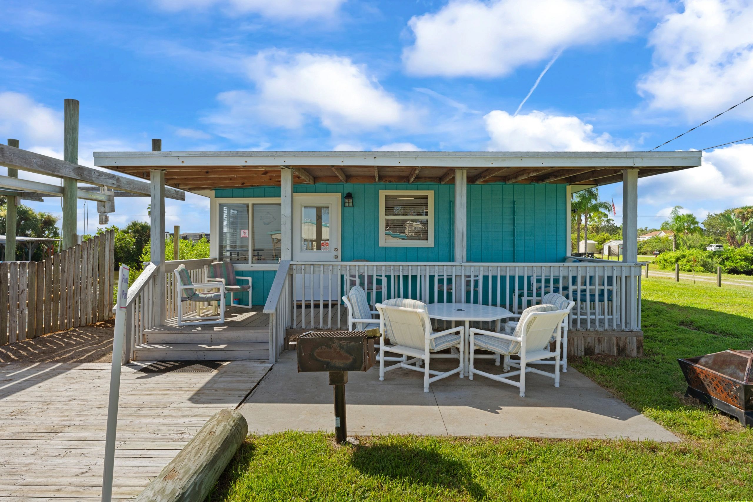 Flounder cabin large open porch