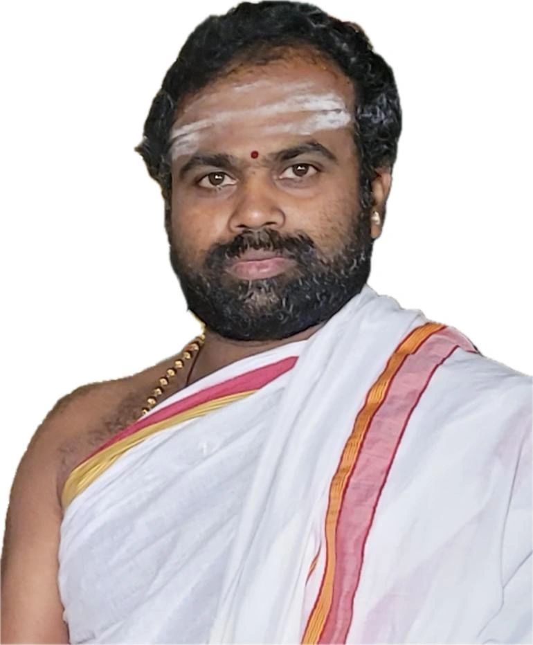 Priest Belagur Nagaraja Shaivaram