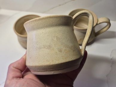 Angular cups