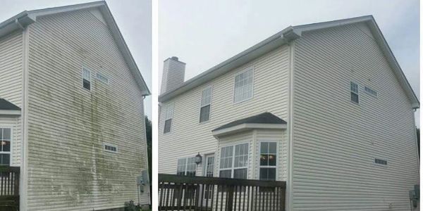 Before and after of Vinyl Siding  cleaning by www.americanpressurewashing.com