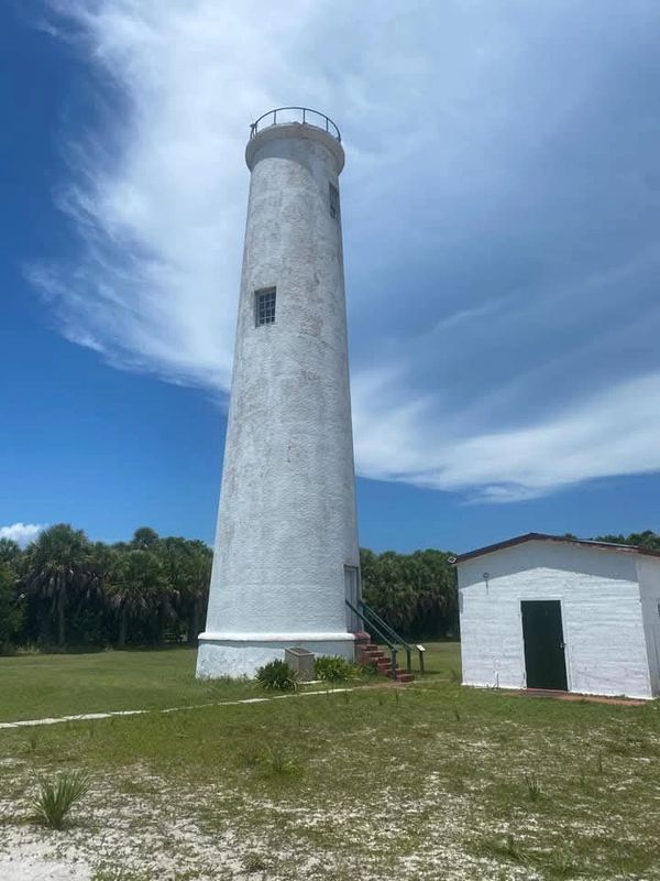 Family enjoying a boat rental on the Manatee River at Egmont Key 