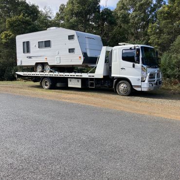 Caravan towing. Jonno's Towing Tasmania