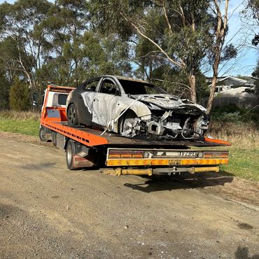 Emergency car towing. Jonno's Towing Hobart