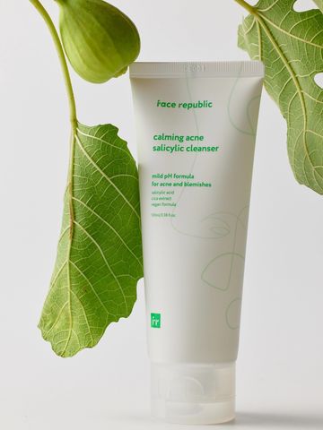 Face Republic Vegan Salisilik Asit Akne Yatıştırıcı Temizleyici 100 ML