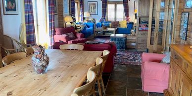 The chalet can sleep 16 people. 