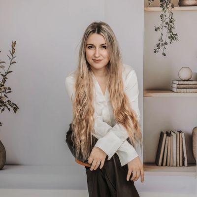 Spécialisée en transitions, conciliation de vie de famille et neurodivergences