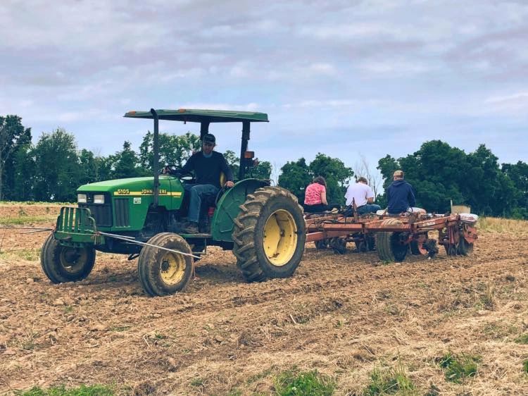 People Sitting on the Truck — Dry Ridge, KY — Country Pumpkins